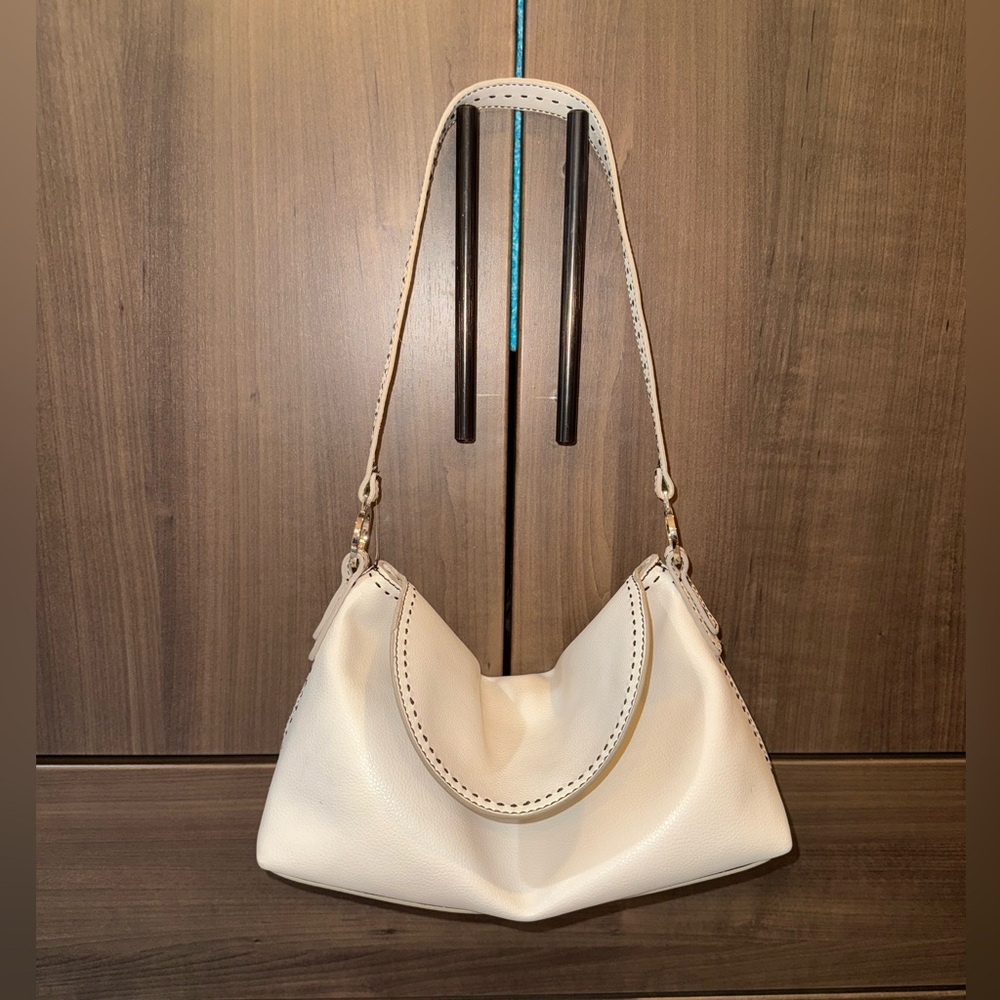 Tommy Hilfiger Slouchy White Shoulder Bag